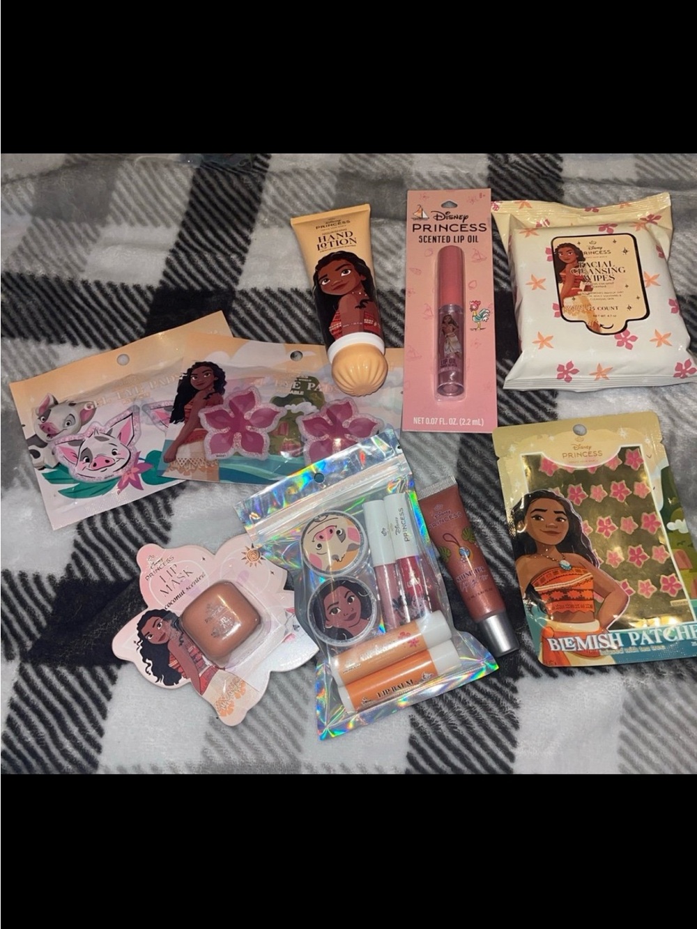 Disney Moana Lip & Skincare bundle